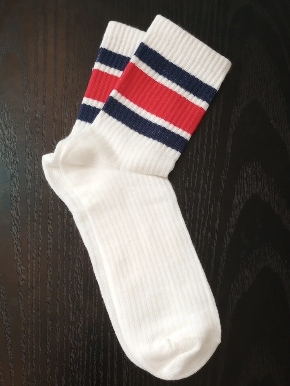 Classic Off white Athletic Crew Mid-calf Socks Red & Navy Stripes Size 4-10